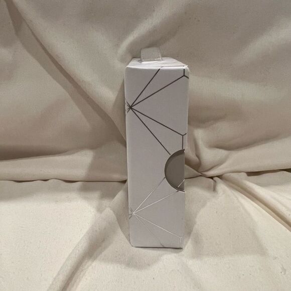 Disney Store X Tinker Bell Necklace and Earrings Box Gift Set NWT 🧚 Peter Pan - Picture 3 of 5